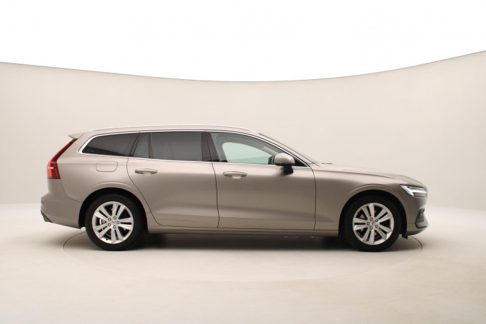 Volvo V60 D3 MOMENTUM AUT CZ  REZERVACE 2.0 d Momentum