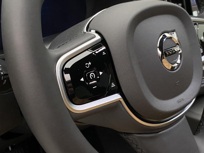 Volvo XC60 B5 AWD AUT DARK PLUS
