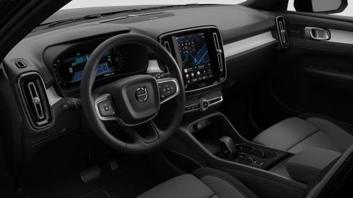 Volvo XC40 B3 BLACK EDITION PLUS AUT