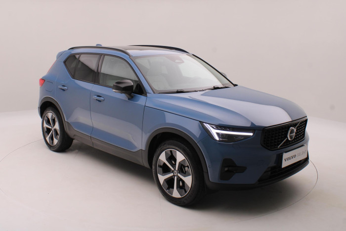 Volvo XC40 B4 DARK ULTRA AUT CZ