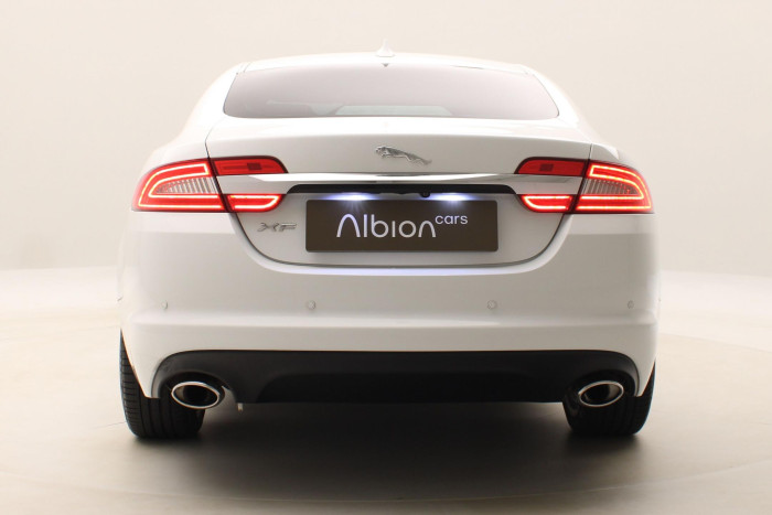 Jaguar XF 3.0 V6D AUT CZ 3.0 d
