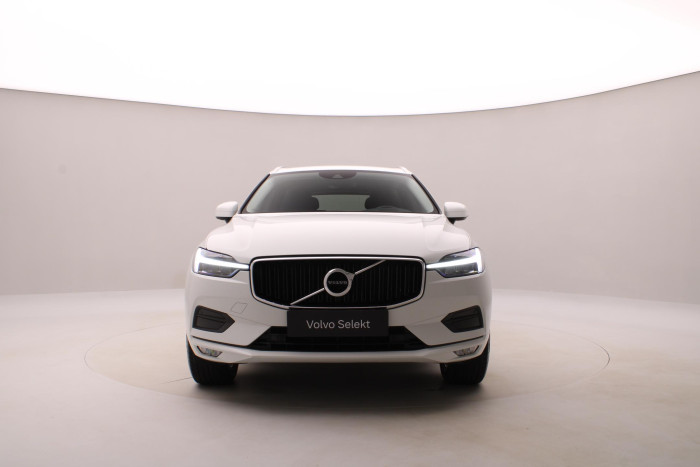 Volvo XC60 B4 AWD MOMENTUM AUT CZ 2.0 Momentum