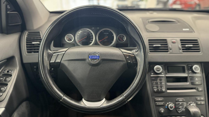 Volvo XC90 D5 AWD SUMMUM AUT REZERVACE 2.4 d Summum