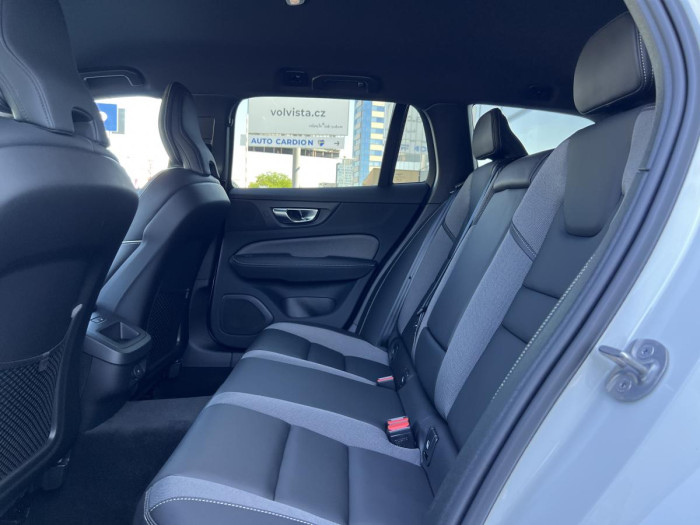 Volvo V60 CROSS COUNTRY B4 AWD Aut