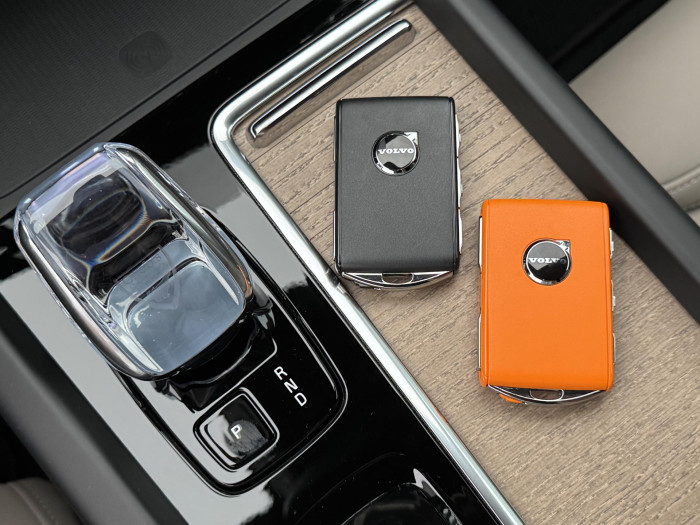 Volvo XC60 T6 AWD AUT DARK PLUS