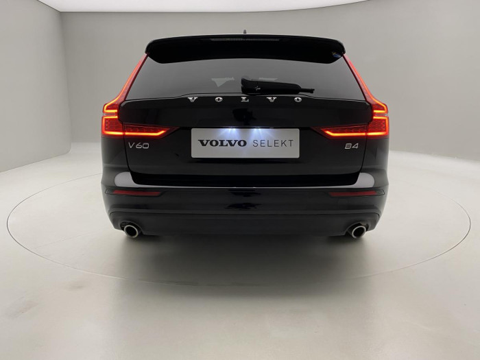 Volvo V60 B4 CORE AUT 1.maj. REZERVACE