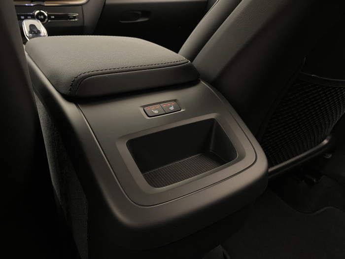 Volvo XC60 B5 AWD AUT DARK PLUS