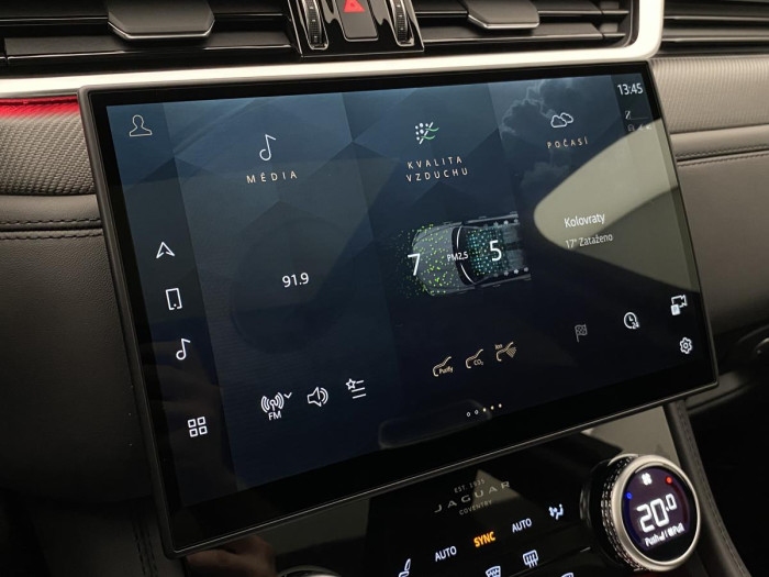 Jaguar F-Pace SVR 575 EDITION REZERVACE 5.0 Edition