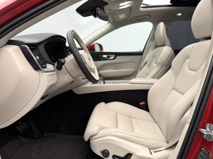 Volvo XC60 T6 AWD RECHARGE PLUS BRIGHT CZ
