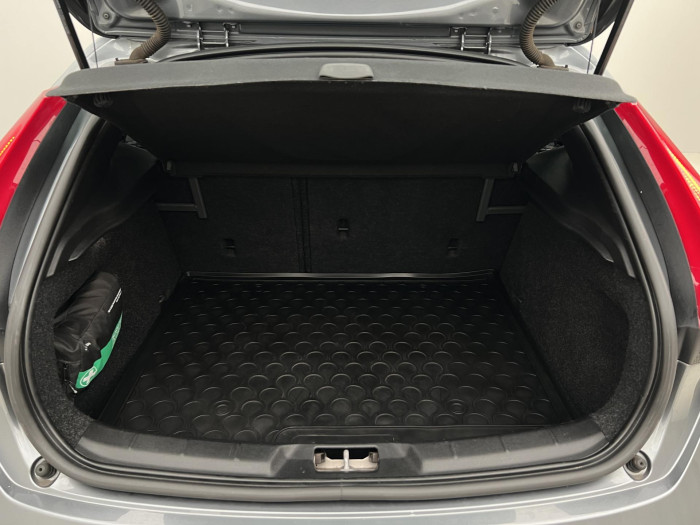 Volvo V40 D2 BLACK EDITION 2.0 d Edition