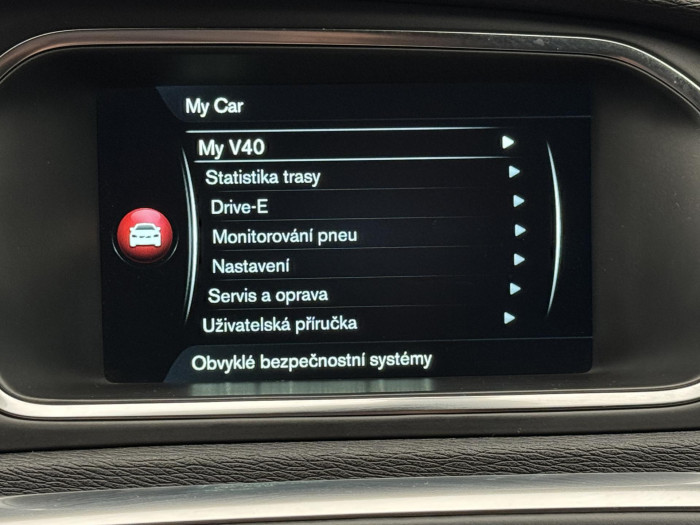 Volvo V40 D3 MOMENTUM 2.0 d Momentum