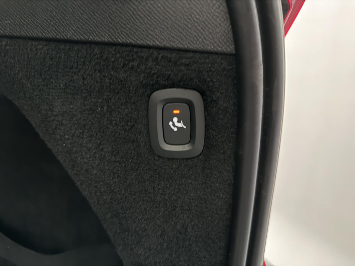 Volvo XC90 B5 AWD DARK PLUS CZ 7 míst