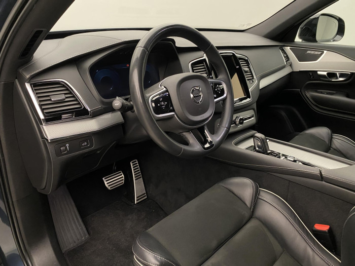 Volvo XC90 B5 AWD R-DESIGN AUT REZERVACE