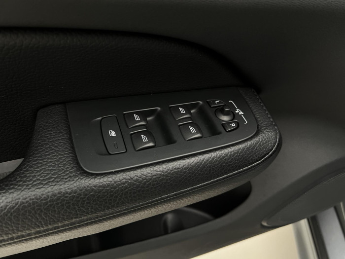 Volvo V60 B3 MOMENTUM AUT 1.maj. 2.0 Momentum