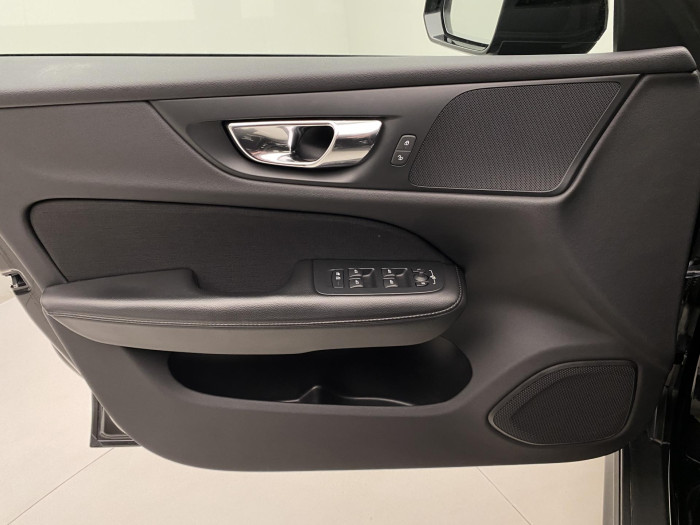 Volvo V60 CC D4 AWD MOMENTUM AUT 2.0 d CC CC Momentum