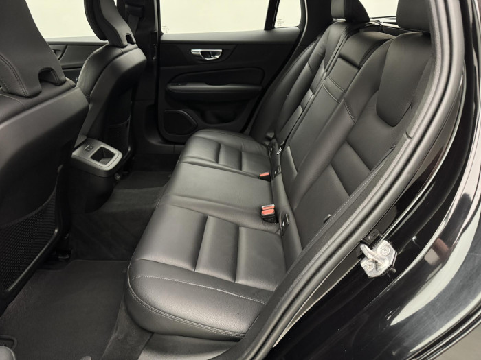 Volvo V60 B4 MOMENTUM POLESTAR AUT 2.0 Momentum