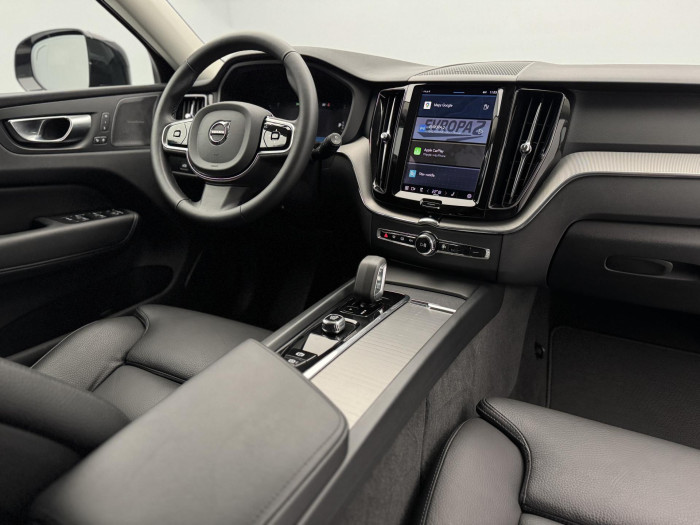 Volvo XC60 B4 AWD PLUS DARK AUT 1. maj