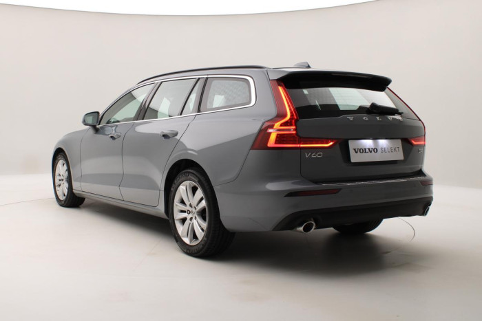 Volvo V60 B4 MOMENTUM AUT REZERVACE 2.0 Momentum