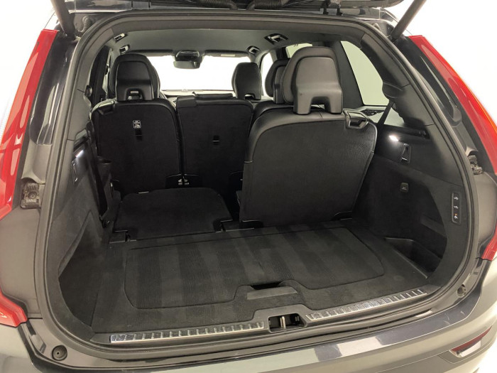 Volvo XC90 D5 AWD R-DESIGN REZERVACE 2.0 d