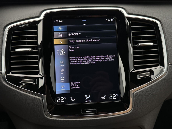 Volvo XC90 T8 AWD RECHARGE REZERVACE