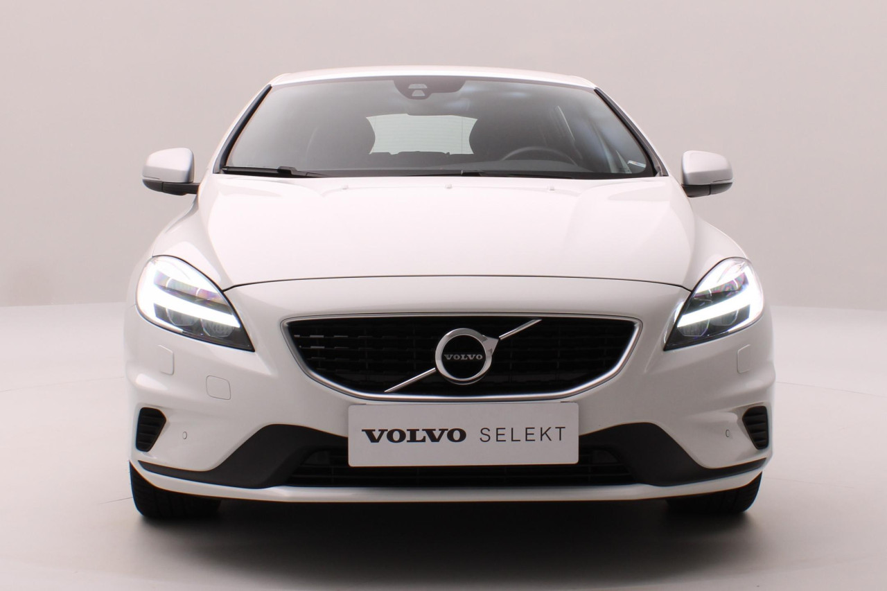 Volvo V40 T3 R-DESIGN AUT