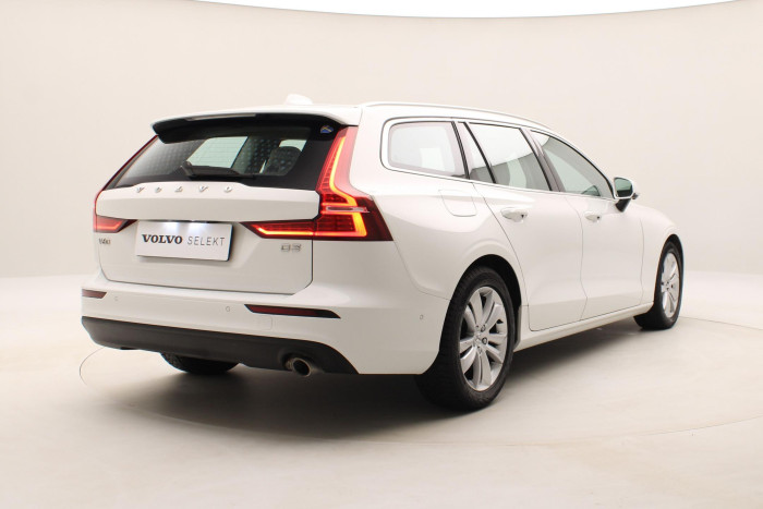 Volvo V60 D3 MOMENTUM PRO AUT 1.maj 2.0 d Momentum