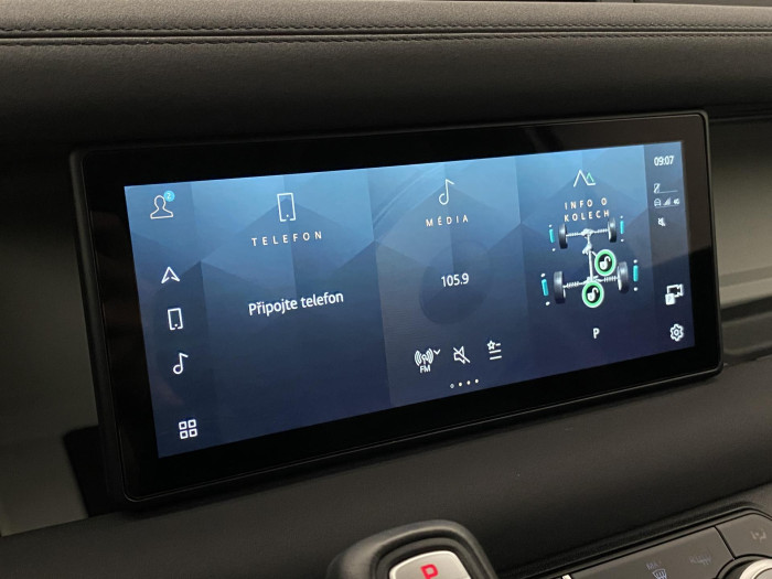 Land Rover Defender D250 SE AWD AUT REZERVACE 3.0 d SE