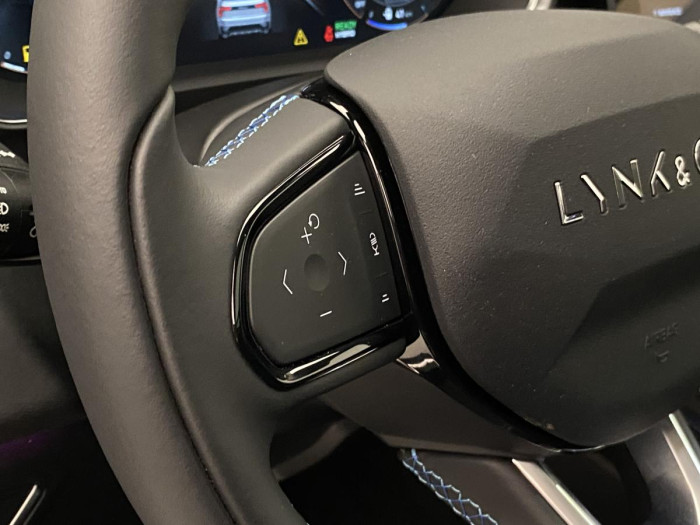 Lynk & Co 01 PHEV DCT AUT REZERVACE