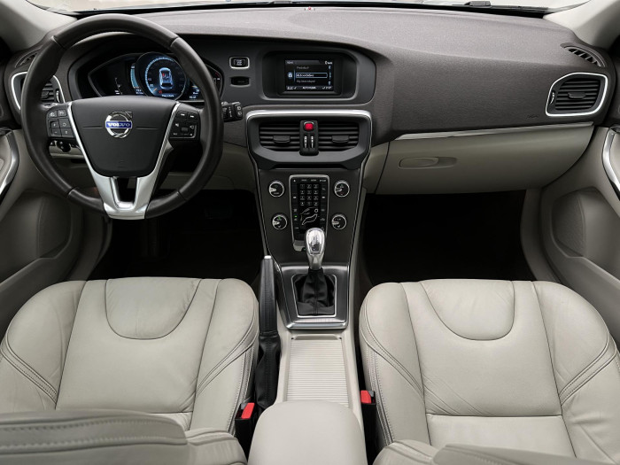Volvo V40 CC T5 AWD AUT CZ 2.5 CC CC