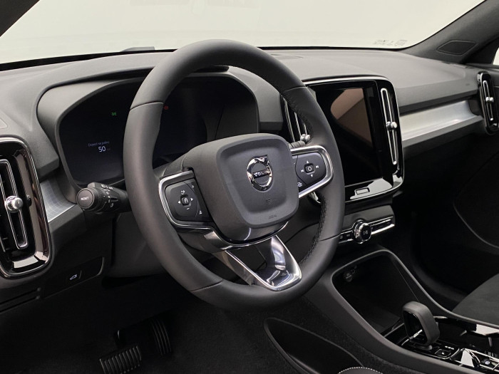 Volvo XC40 B3 AUT DARK PLUS