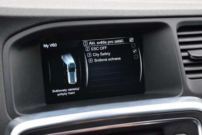 Volvo V60 D4 MOMENTUM REZERVACE 2.0 d Momentum