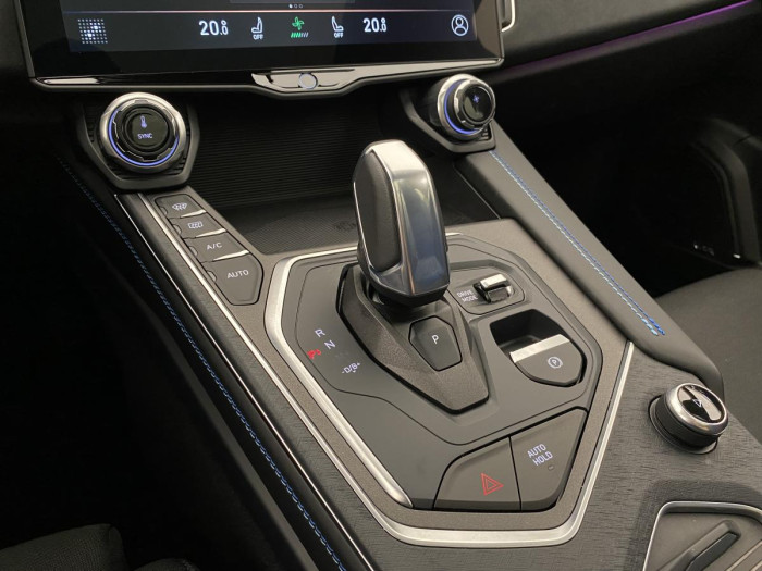 Lynk & Co 01 PHEV DCT AUT REZERVACE