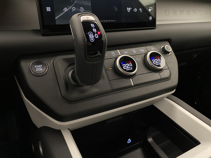 Land Rover Defender 110 D200 S AWD AUT REZERVACE 3.0 d