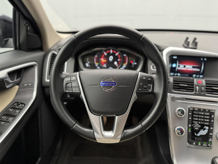 Volvo XC60 D4 AWD CLASSIC 2.4 d Classic Classic