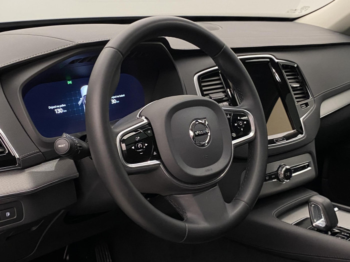 Volvo XC90 T8 AWD RECHARGE PLUS DARK AUT