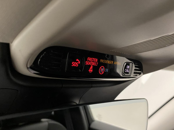 Volvo V60 B4 MOMENTUM AUT REZERVACE 2.0 Momentum