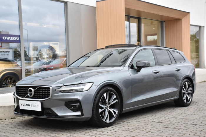 Volvo V60 D4 AWD R-Design REZERVACE 2.0 d