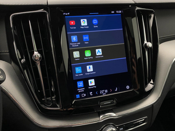 Volvo XC60 B5 AWD R-DESIGN AUT