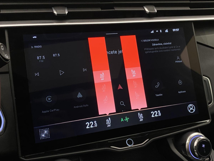 Lynk & Co 01 PHEV DCT AUT 1.maj. REZERVACE