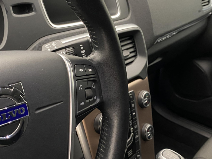 Volvo V40 D3 MOMENTUM 2.0 d Momentum