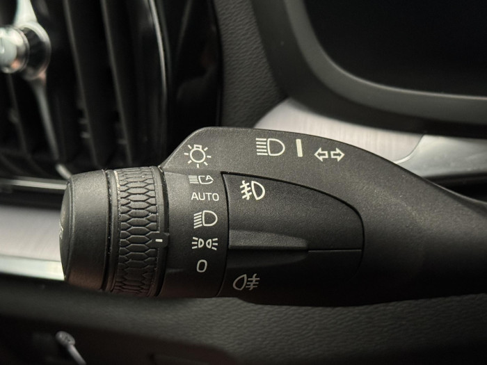 Volvo V60 D3 MOMENTUM PRO AUT 1.maj 2.0 d Momentum