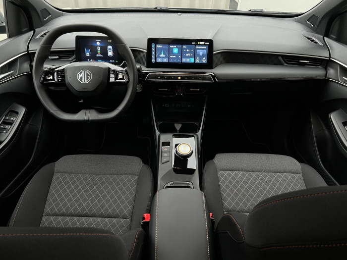 MG MG3 1.5 EMOTION Hybrid+ AUT CZ