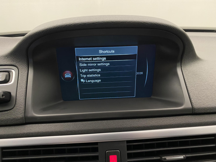 Volvo XC70 D4 AWD SUMMUM AUT CZ 2.4 d Summum