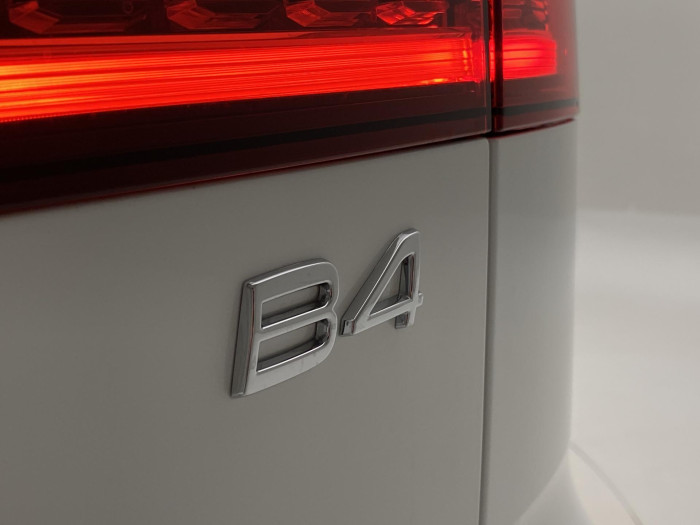 Volvo V60 B4 AUT BRIGHT PLUS