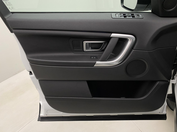 Land Rover Discovery Sport 2.0 TD4 AWD PURE REZERVACE 2.0 TD