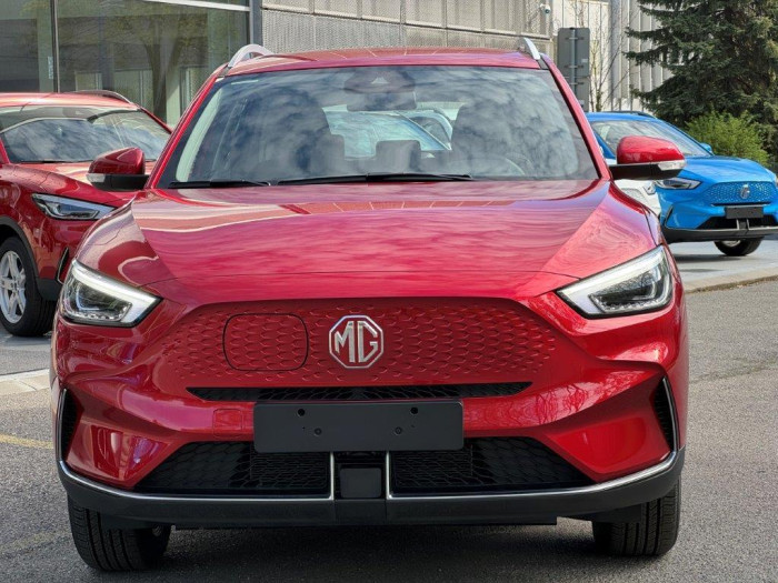MG ZS EV EXCITE 70kWh SKLADEM!