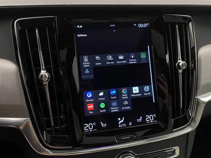 Volvo V90 B6 AWD R-DESIGN AUT 1.maj.