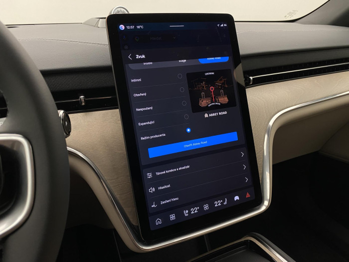 Volvo EX90 PURE ELECTRIC TWIN ULTRA 7míst