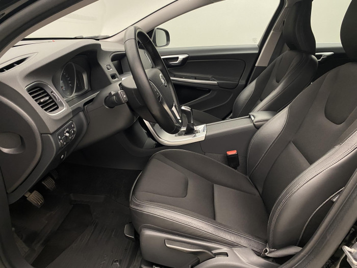 Volvo V60 D3 MOMENTUM CZ 2.0 d Momentum