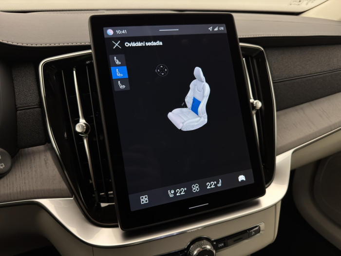 Volvo XC90 T8 AWD RECHARGE DARK PLUS 7m